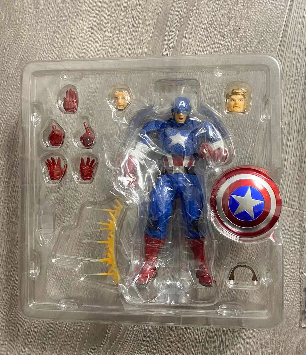 kf Sefcbc087c3c64795b55e6e41b13b7ca5P In Stock KAIYODO Marvel Captain America Revoltech AMAZING YAMAGUCHI 16cm Anime Collection Figures Model Toys Steve - Amazing Yamaguchi